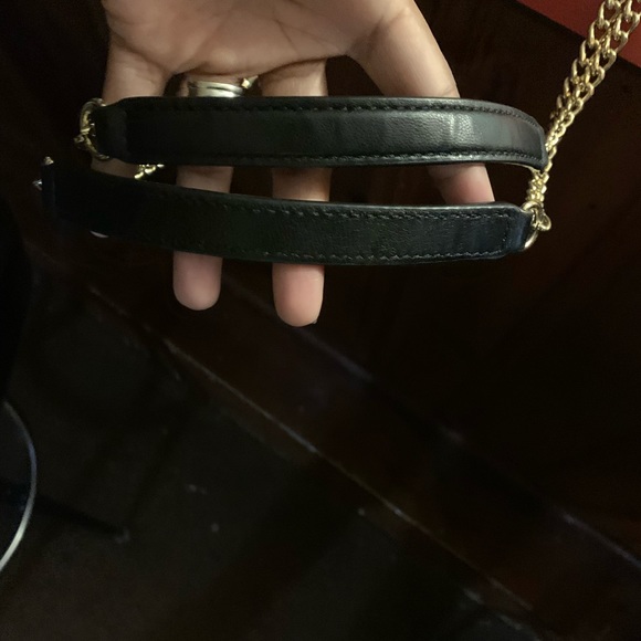 Authentic micheal kors lambskin crossbody - Picture 2 of 5